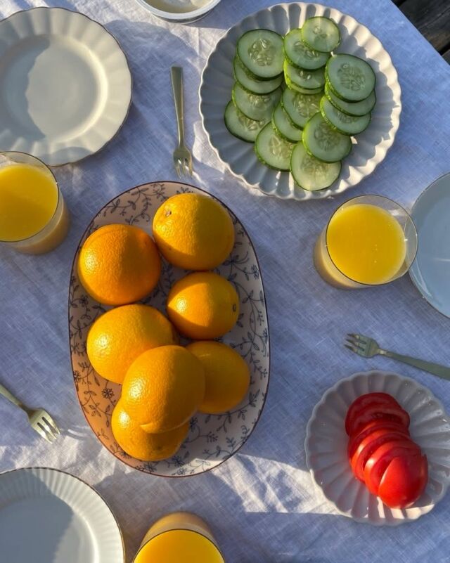 Ihan pian päästään nauttimaan aamupalasta meidän uuden kodin omalla pihalla 🥹☀️🍓

#kesä #aamupalat #kesäaamut